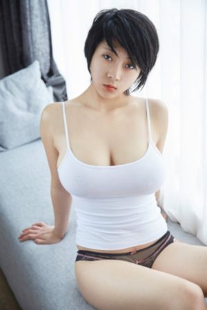 灿烂的她